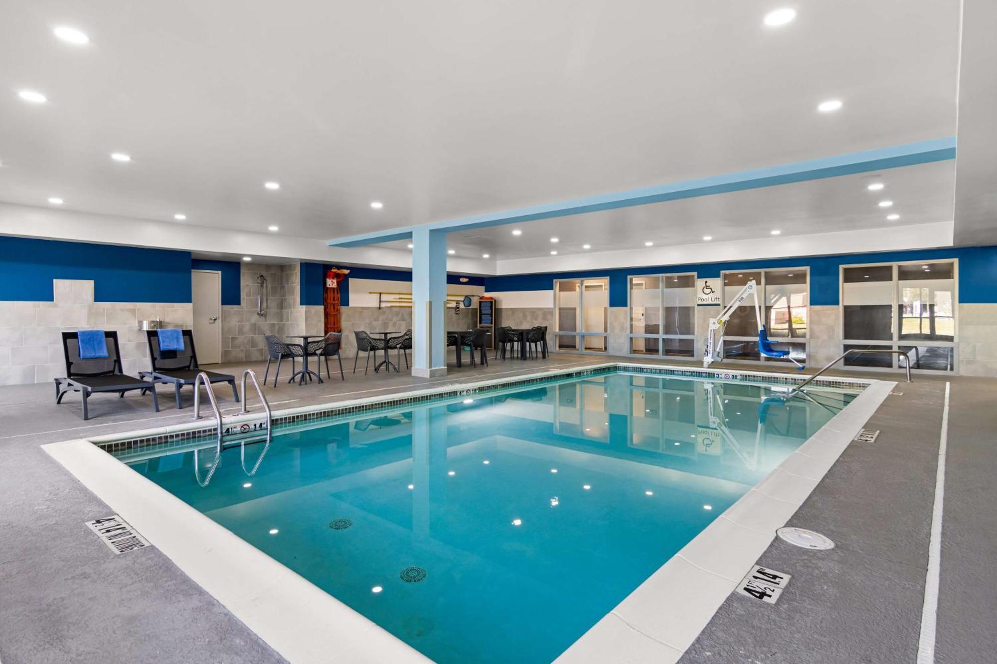 Hampton Inn & Suites Шерервилл Экстерьер фото